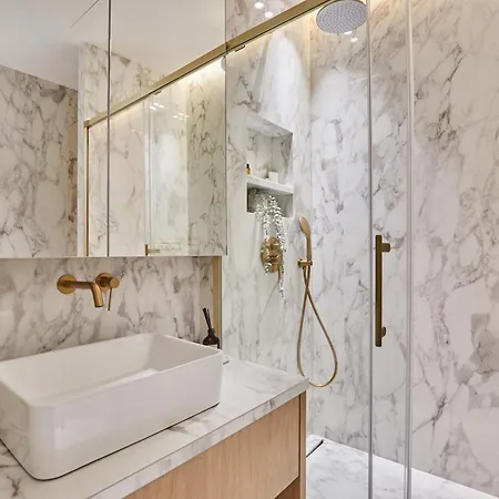 Luxurious Airconditioned Arc De Triomphe Appartamento Parigi